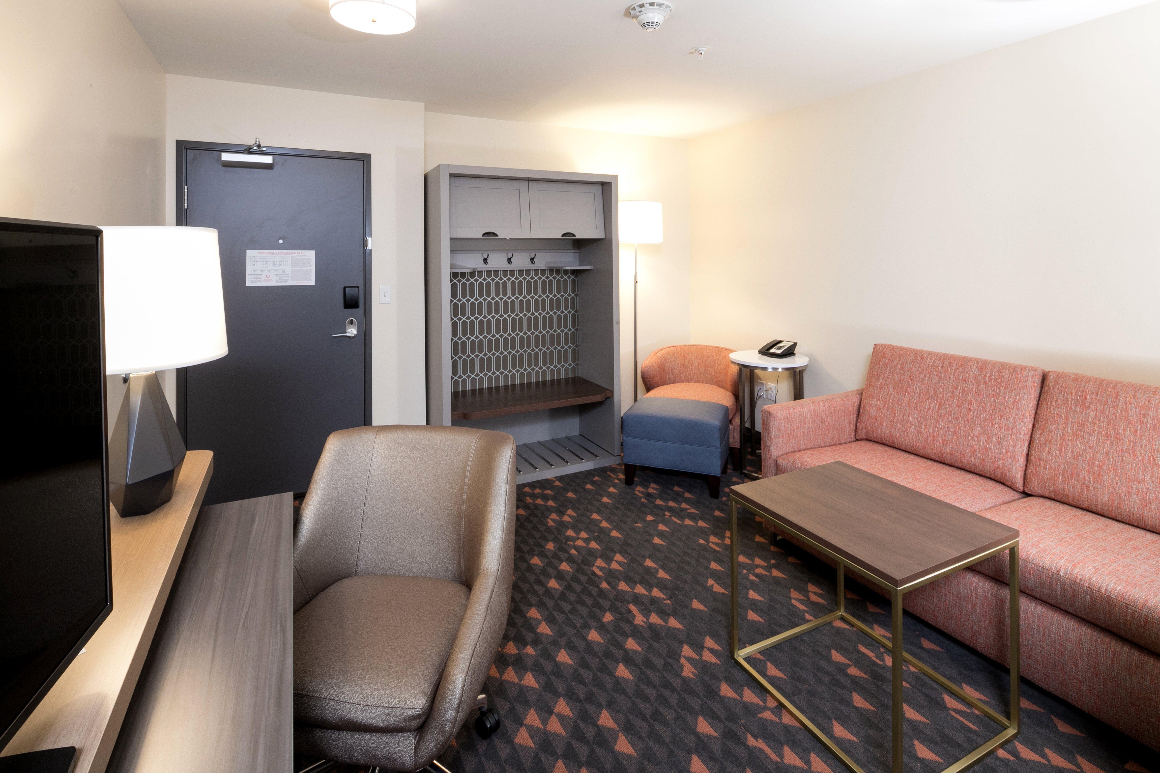 Holiday Inn Hotel & Suites - Mount Pleasant By Ihg Esterno foto