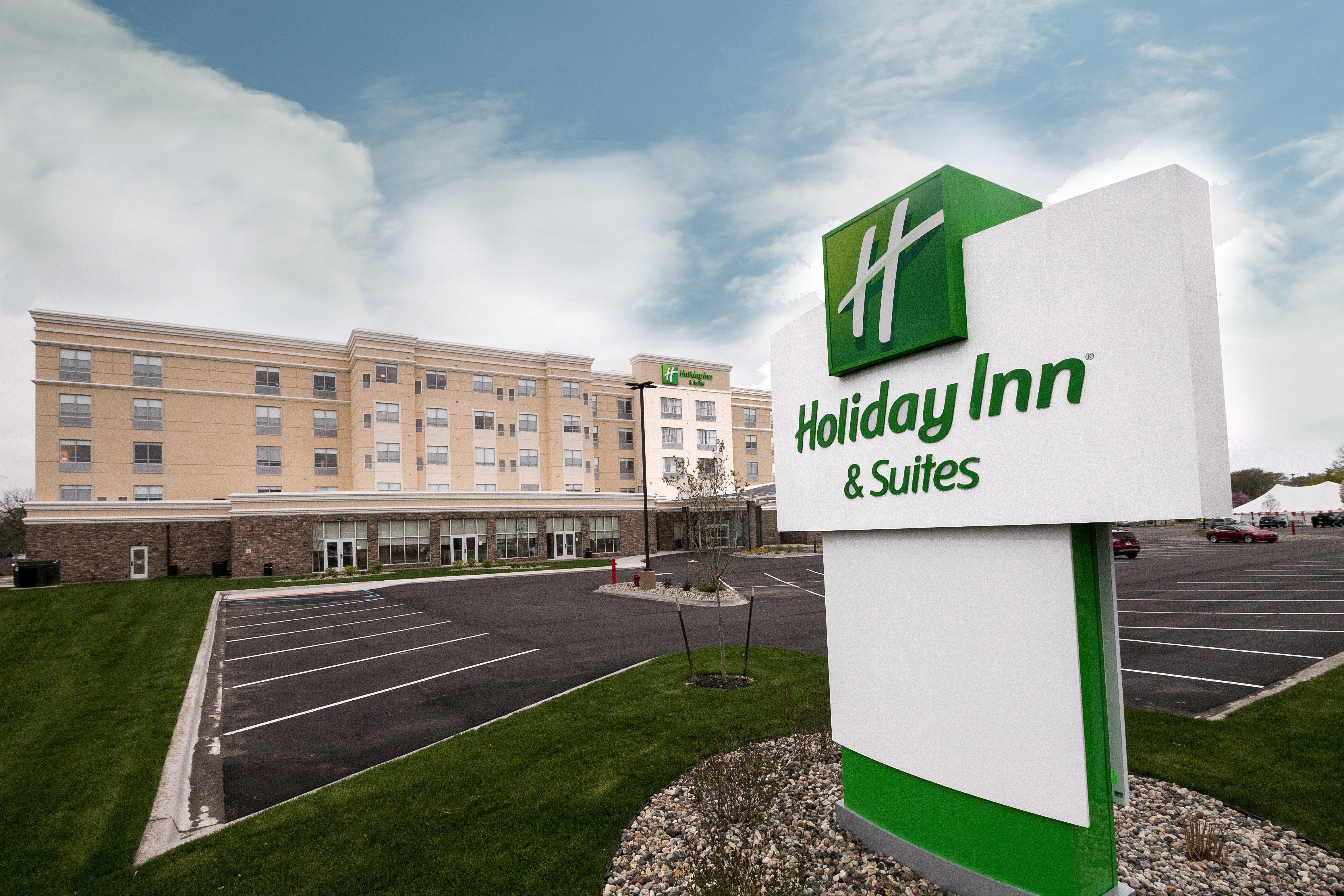 Holiday Inn Hotel & Suites - Mount Pleasant By Ihg Esterno foto