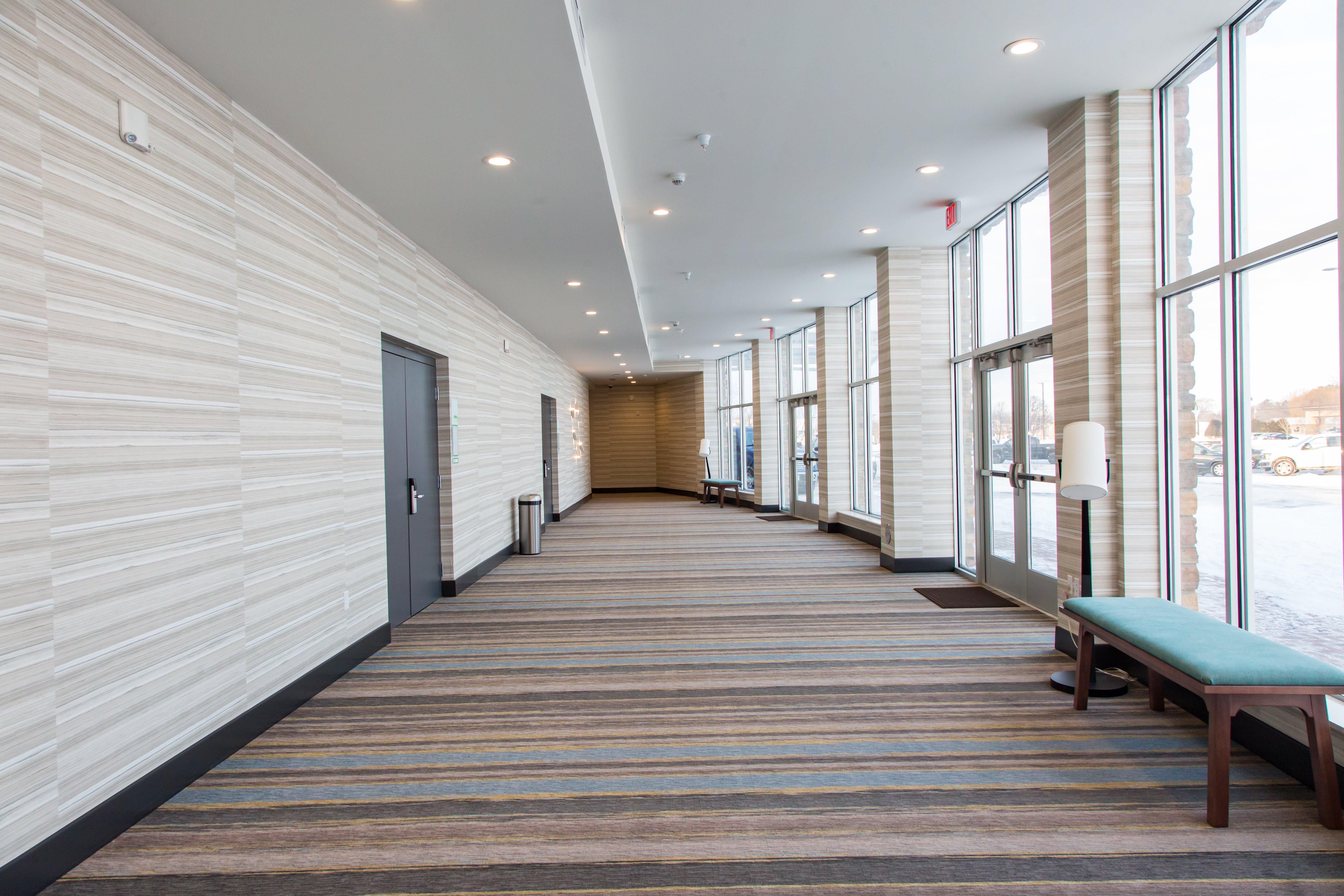 Holiday Inn Hotel & Suites - Mount Pleasant By Ihg Esterno foto