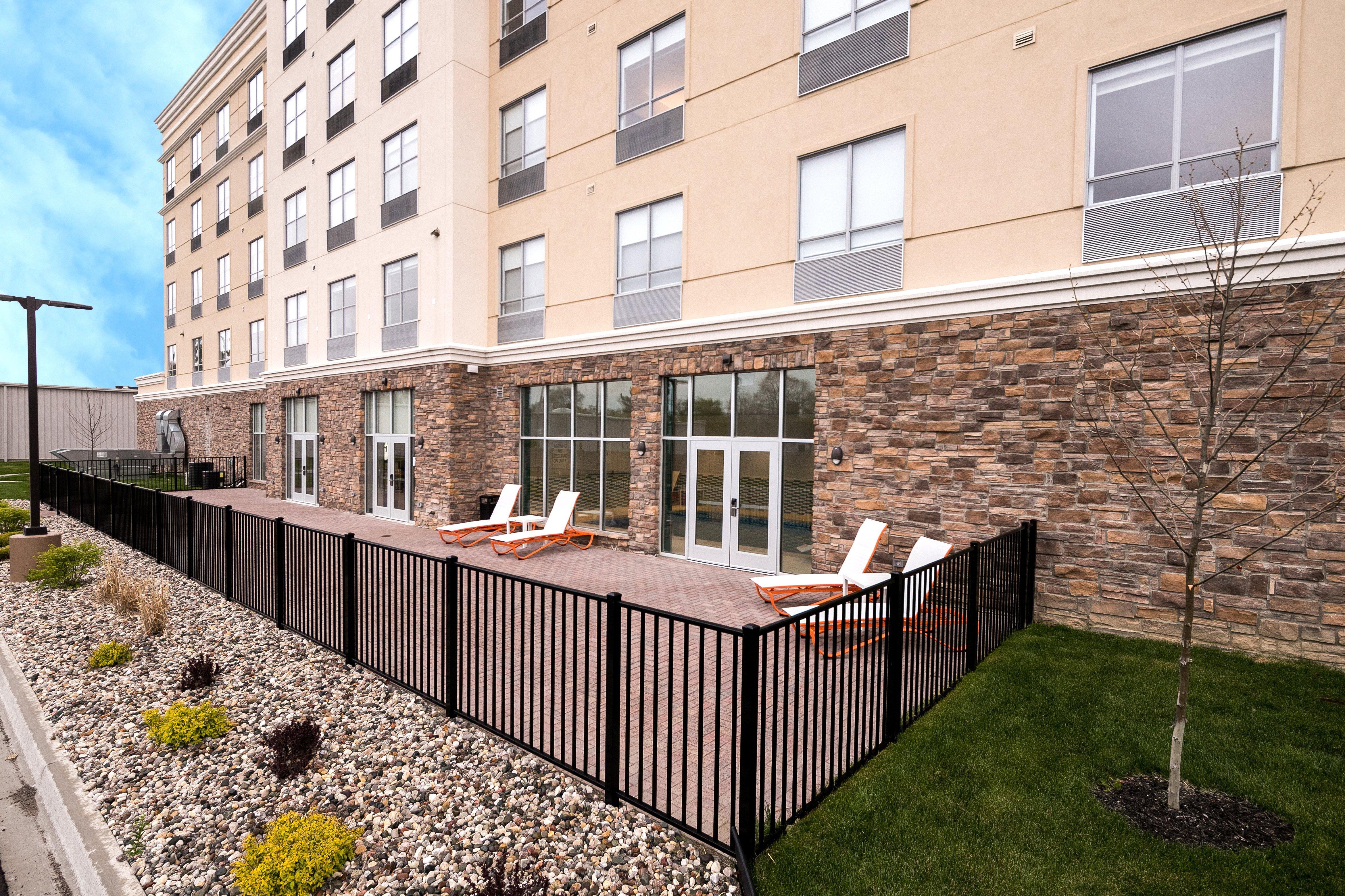 Holiday Inn Hotel & Suites - Mount Pleasant By Ihg Esterno foto